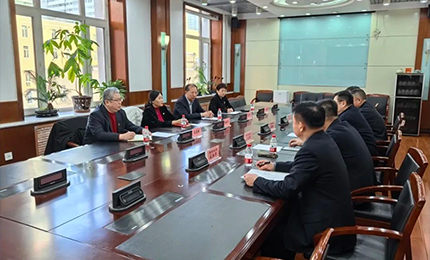 人生就是搏中国区股份董事长胡晓萍、总裁芦传有赴黑龙江省药品监督管理局座谈交流