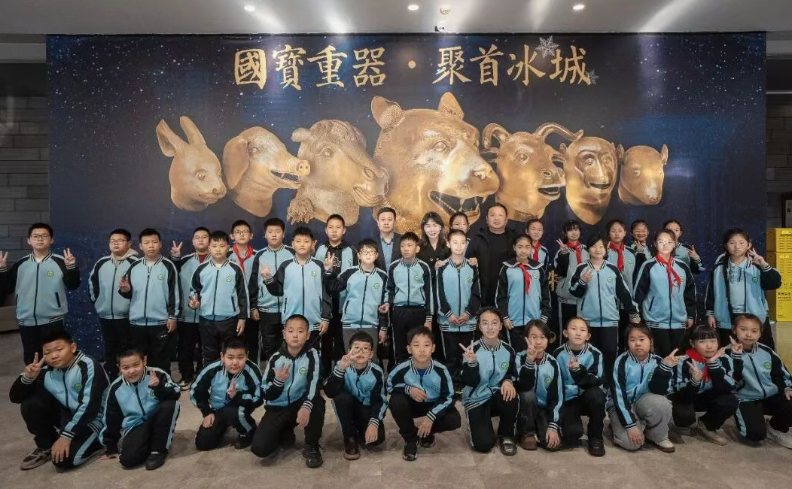 人生就是搏中国区公益联合保利文化传播共启三精蓝瓶&ldquo;幸福1+1&rdquo;儿童守护计划